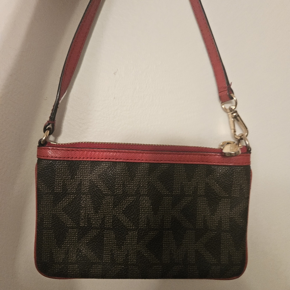 Michael Kors Small Jet Set Signature Logo Crossbody and Wristlet Set EUC - Picture 9 of 11